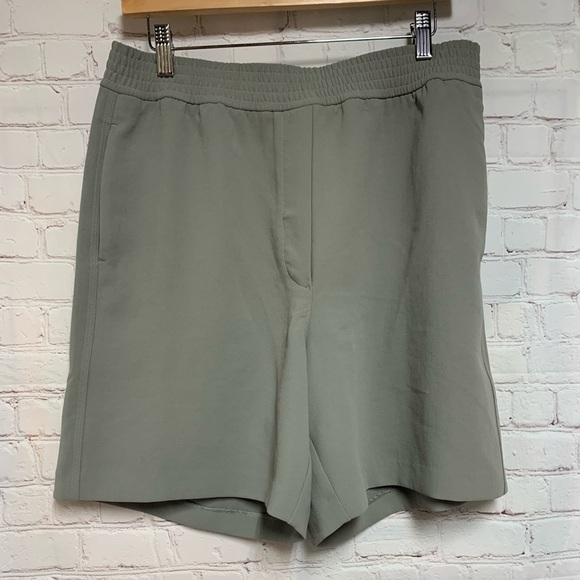 Wilfred Pants - Atrizia Wilfred Gray Shorts Lightweight Elastic Waist Size L